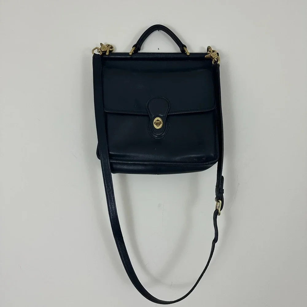Vintage Coach Willis Shoulder Bag Womens Black Leather Turn-Lock Crossbody Strap